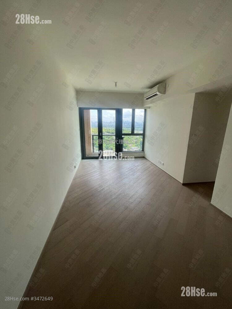 The Yoho Hub Sell 3 Bedrooms , 2 Bathrooms 872 ft² ( 81.0 m² )