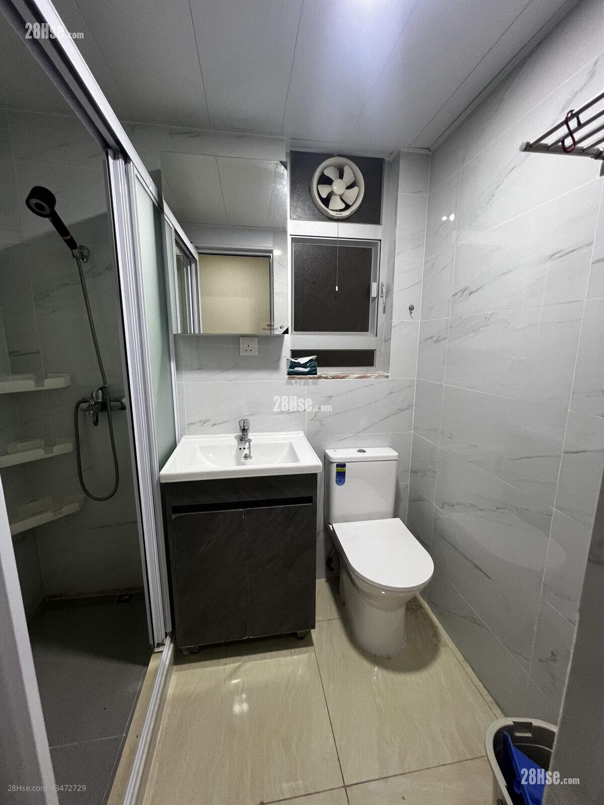 Chung Hing Mansion Rental 2 Bedrooms , 1 Bathroom 346 ft² ( 32.1 m² )
