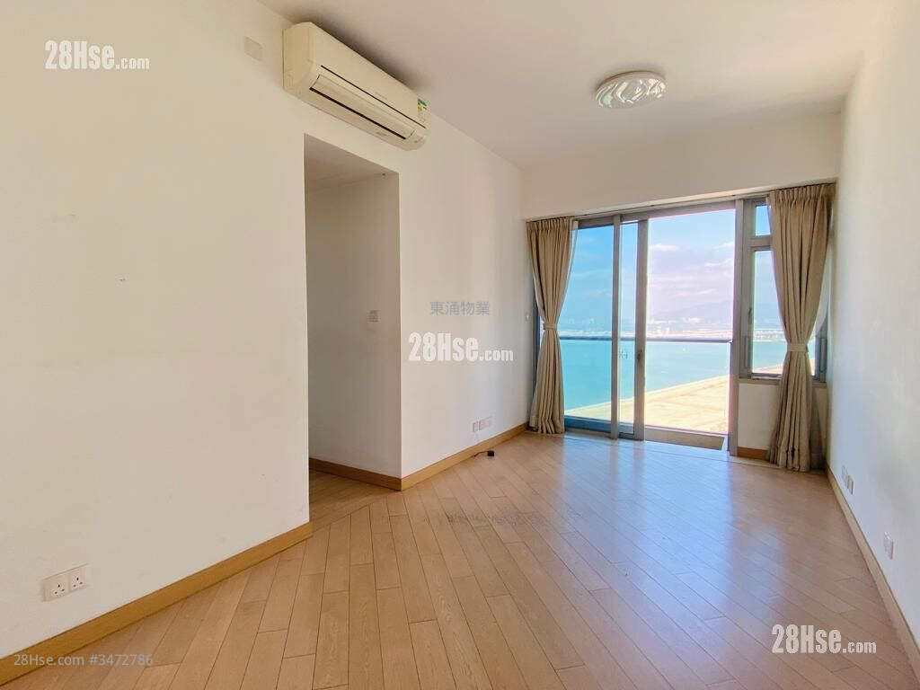 Century Link Rental 3 Bedrooms , 2 Bathrooms 645 ft² ( 59.9 m² )