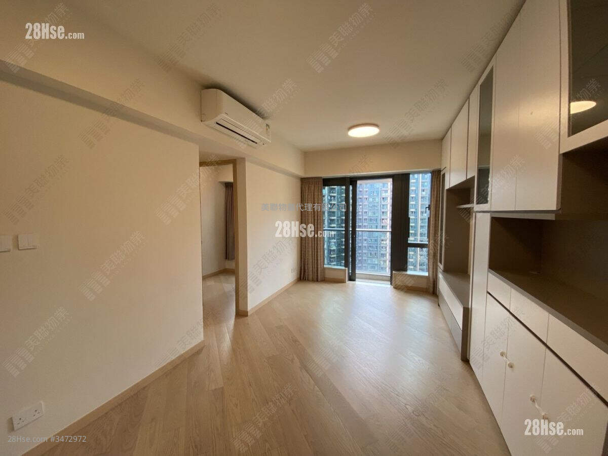 The Regent Rental 3 Bedrooms , 1 Bathroom 639 ft² ( 59.4 m² )
