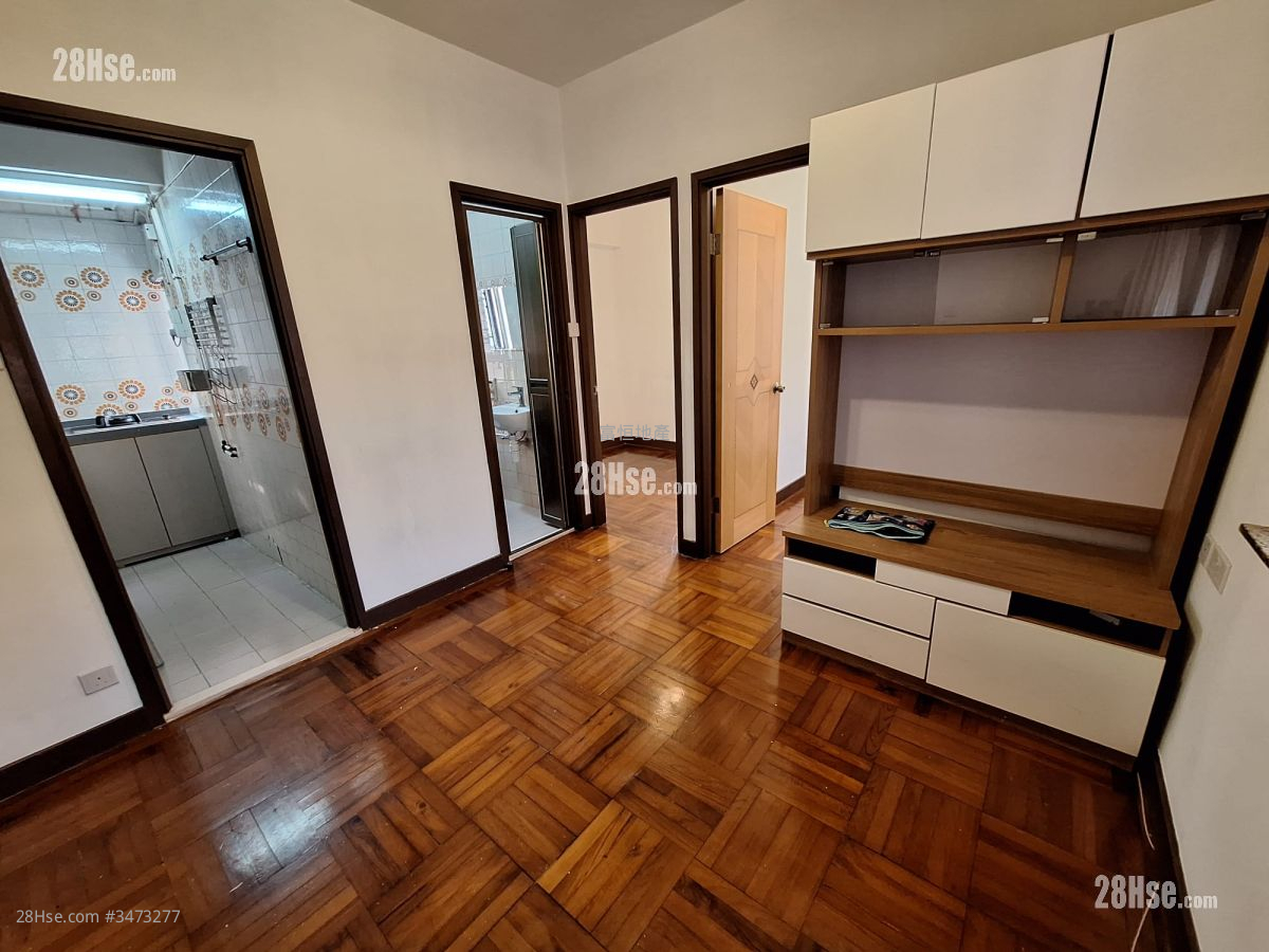 Loong Wah Building Rental 2 Bedrooms , 1 Bathroom 307 ft² ( 28.5 m² )