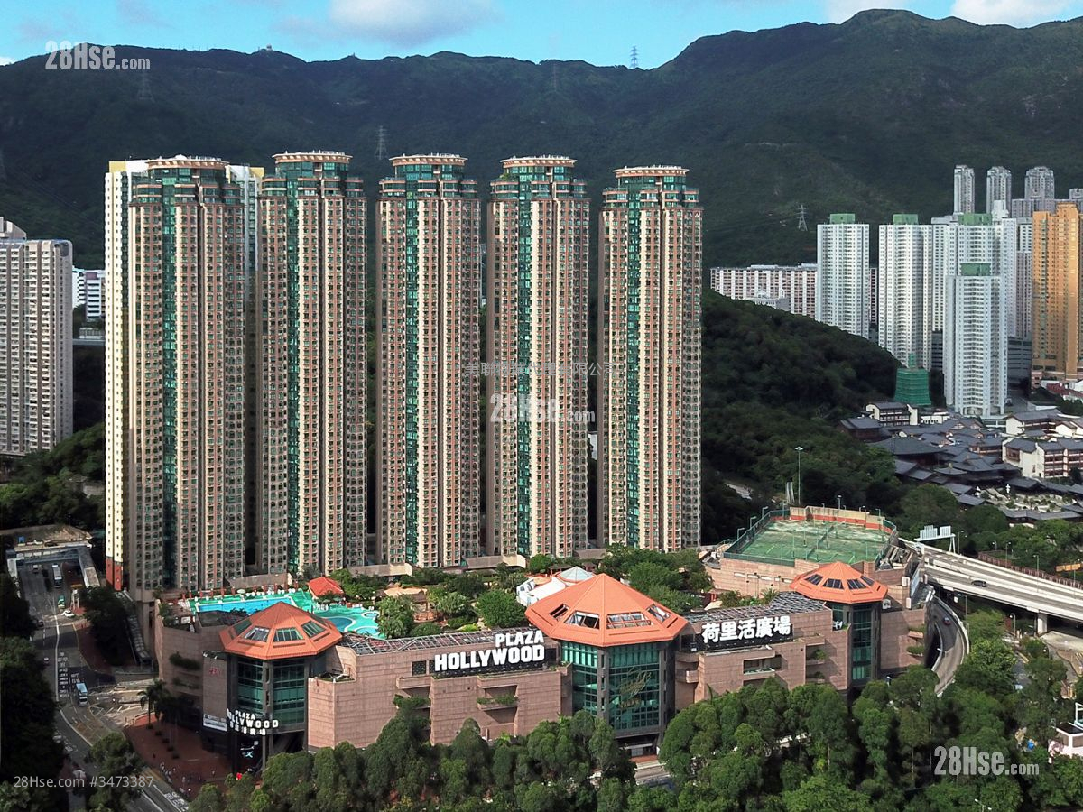 Galaxia Sell 3 Bedrooms 517 ft² ( 48.0 m² )