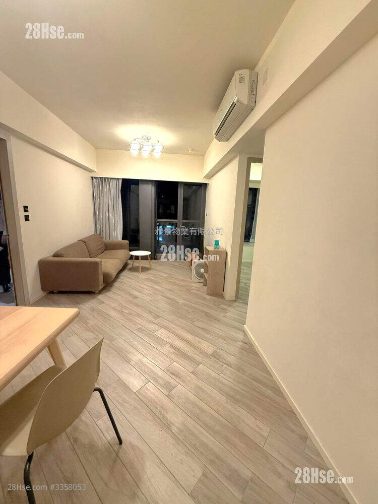 Fleur Pavilia Rental 2 Bedrooms , 1 Bathroom 617 ft² ( 57.3 m² )
