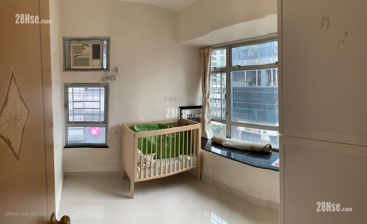 Po Yuen Mansion Sell 2 Bedrooms , 1 Bathroom 324 ft² ( 30.1 m² )