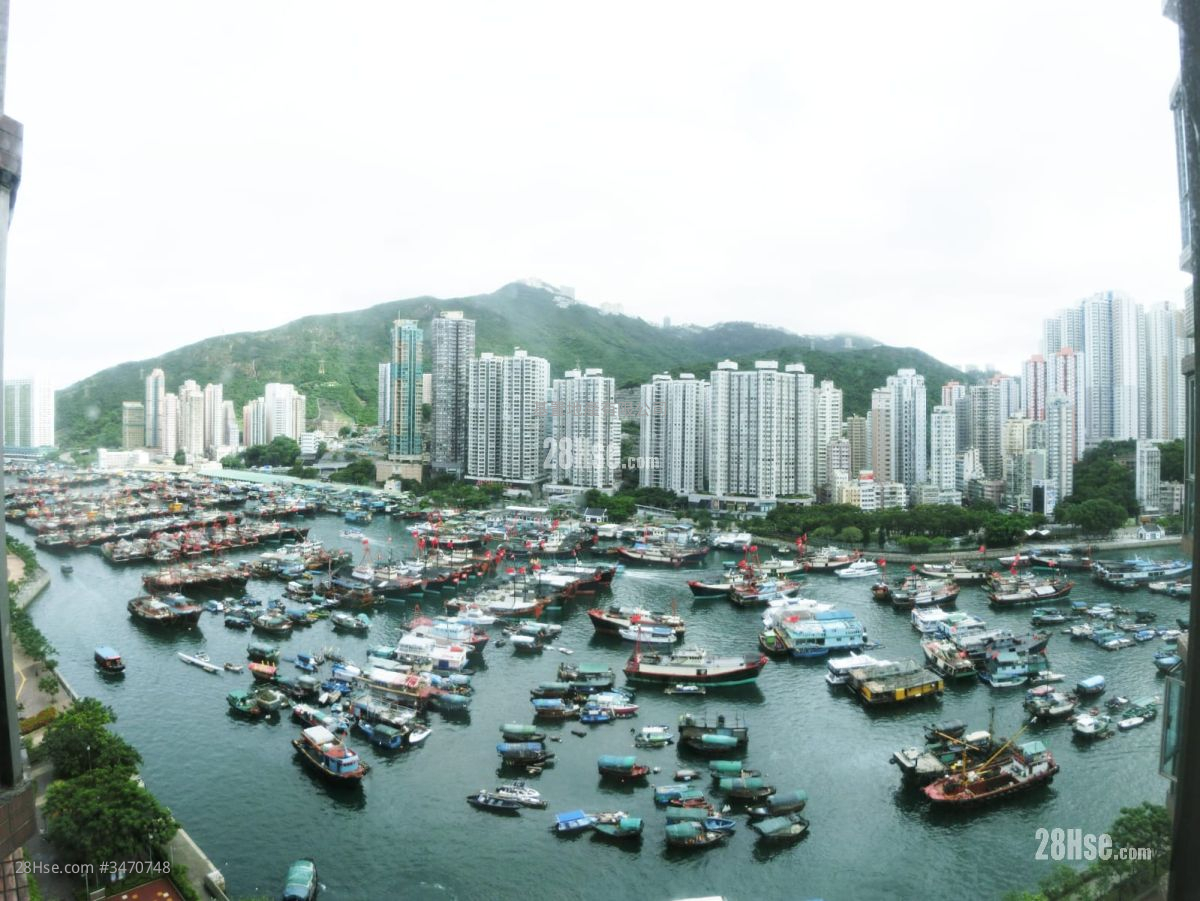 Marina Habitat Rental 3 Bedrooms 605 ft² ( 56.2 m² )