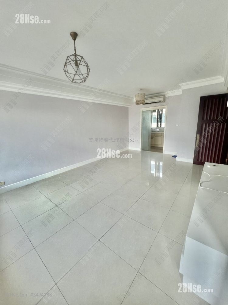 Seasons Monarch Rental 3 Bedrooms , 2 Bathrooms 930 ft² ( 86.4 m² )