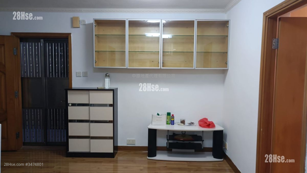 Yee Nga Court Rental 401 ft² ( 37.3 m² )