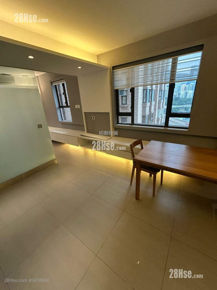 Victoria Centre Rental 1 Bedroom , 1 Bathroom 461 ft² ( 42.8 m² )