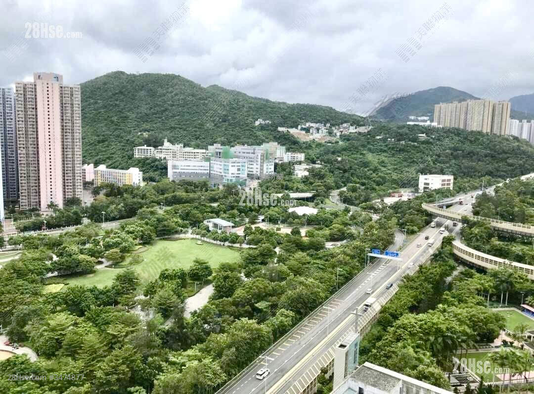 Nan Fung Plaza Sell 3 Bedrooms , 2 Bathrooms 809 ft² ( 75.2 m² )