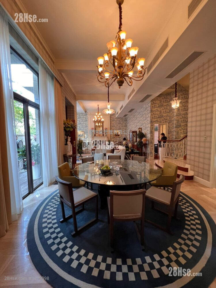The Royal Oaks Sell 5+ Bedrooms , 5+ Bathrooms 3,003 ft² ( 279.0 m² )