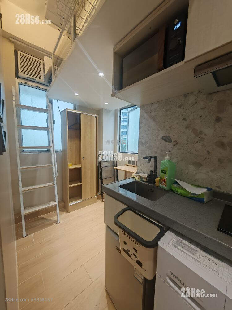 11A Ashley Road Rental Studio , 1 Bathroom 130 ft² ( 12.1 m² )