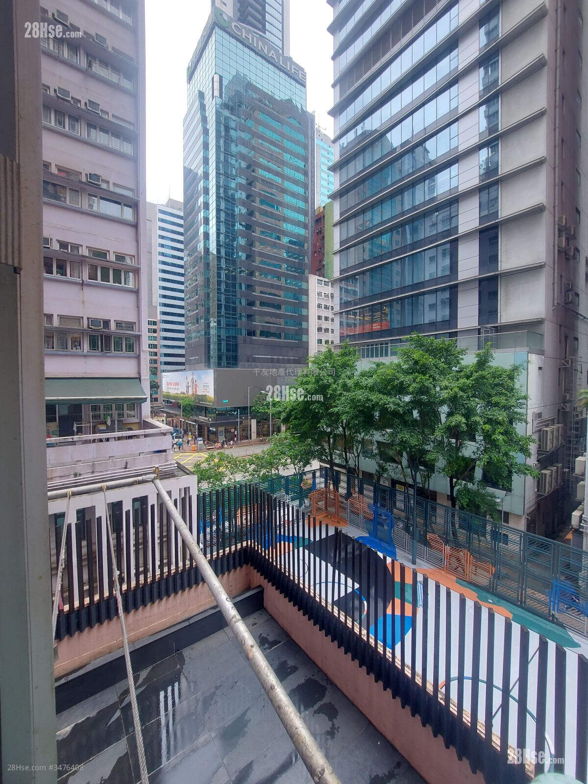 Yee Hong Building Sell 2 Bedrooms , 1 Bathroom 302 ft² ( 28.1 m² )
