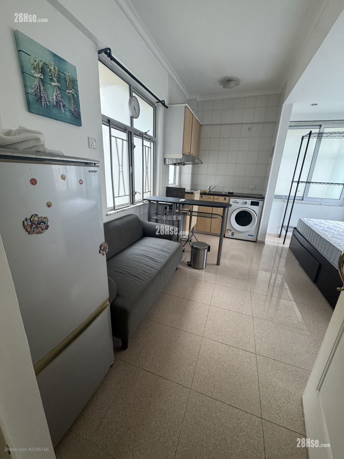 Hart Avenue Court Rental Studio , 1 Bathroom 207 ft² ( 19.2 m² )