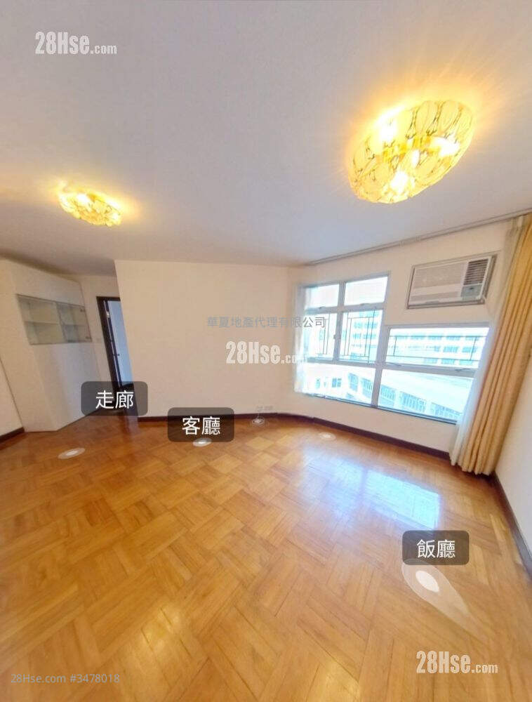 Cascades Rental 2 Bedrooms , 1 Bathroom 539 ft² ( 50.1 m² )