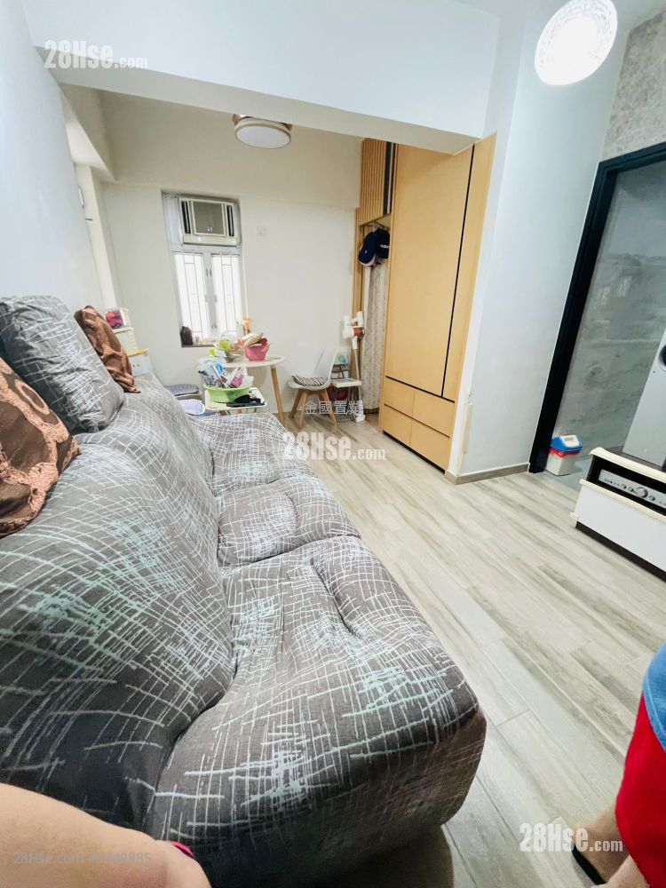 Wai On Building Sell 2 Bedrooms , 1 Bathroom 374 ft² ( 34.7 m² )