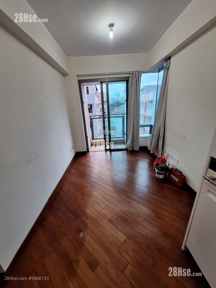 8 Baker Court Rental Studio , 1 Bathroom 246 ft² ( 22.9 m² )
