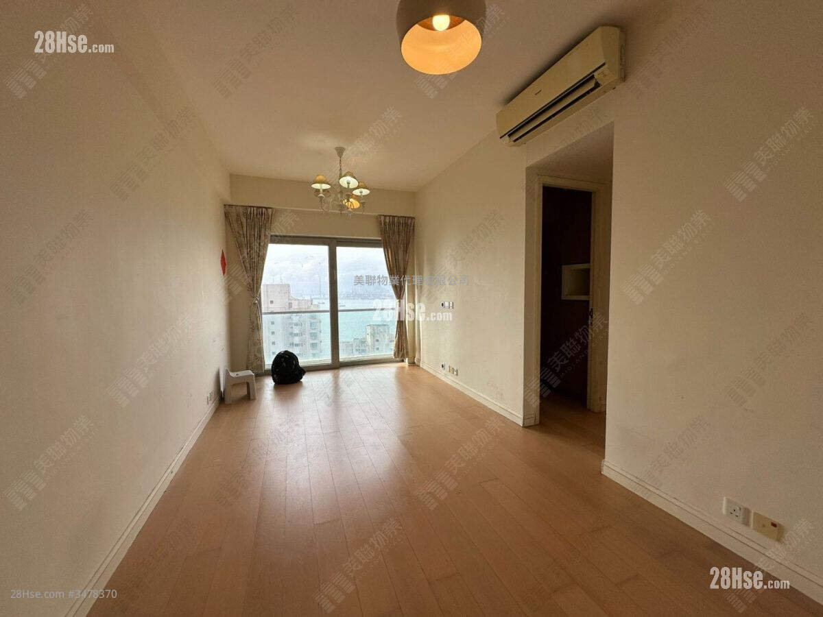 Lexington Hill Rental 3 Bedrooms , 1 Bathroom 741 ft² ( 68.8 m² )