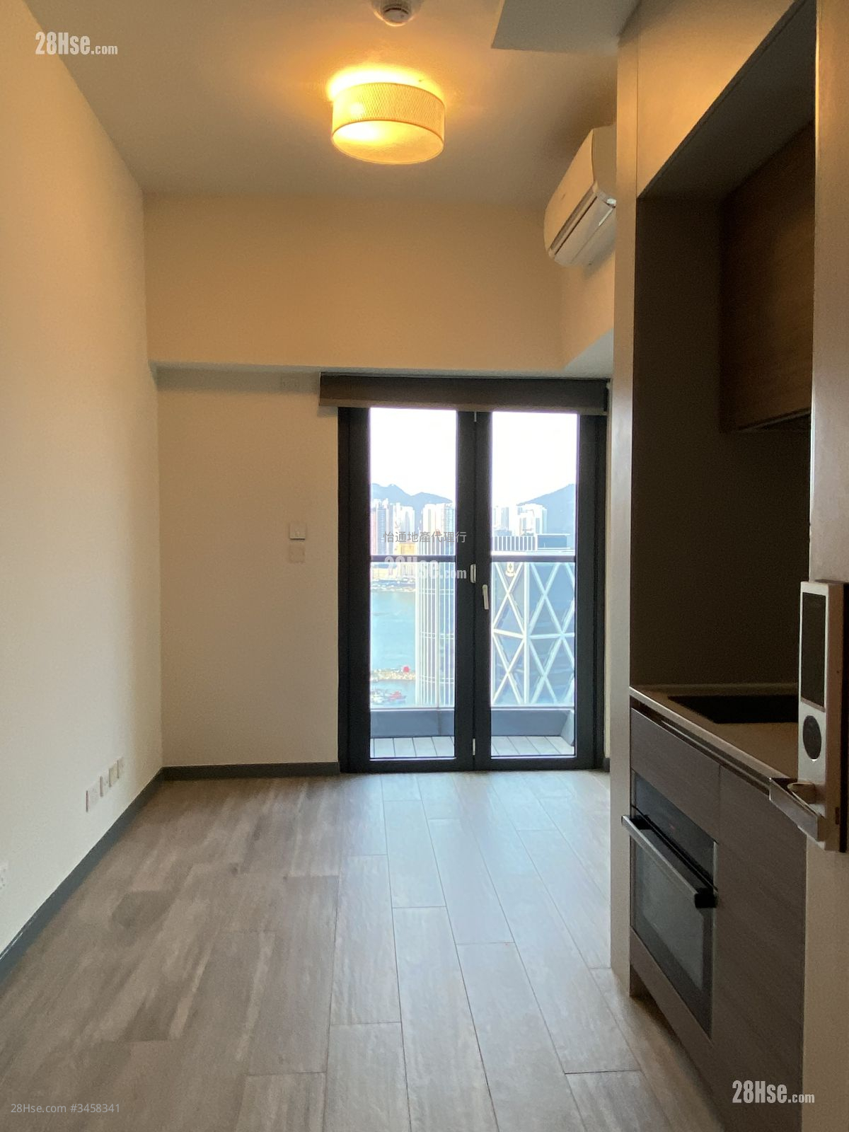 Le Riviera Rental 1 Bedroom , 1 Bathroom 275 ft² ( 25.5 m² )
