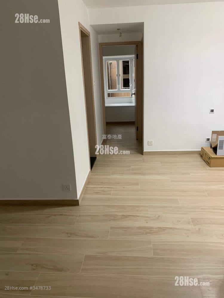 Sun Kwai Hing Gardens Rental 3 Bedrooms , 1 Bathroom 480 ft² ( 44.6 m² )