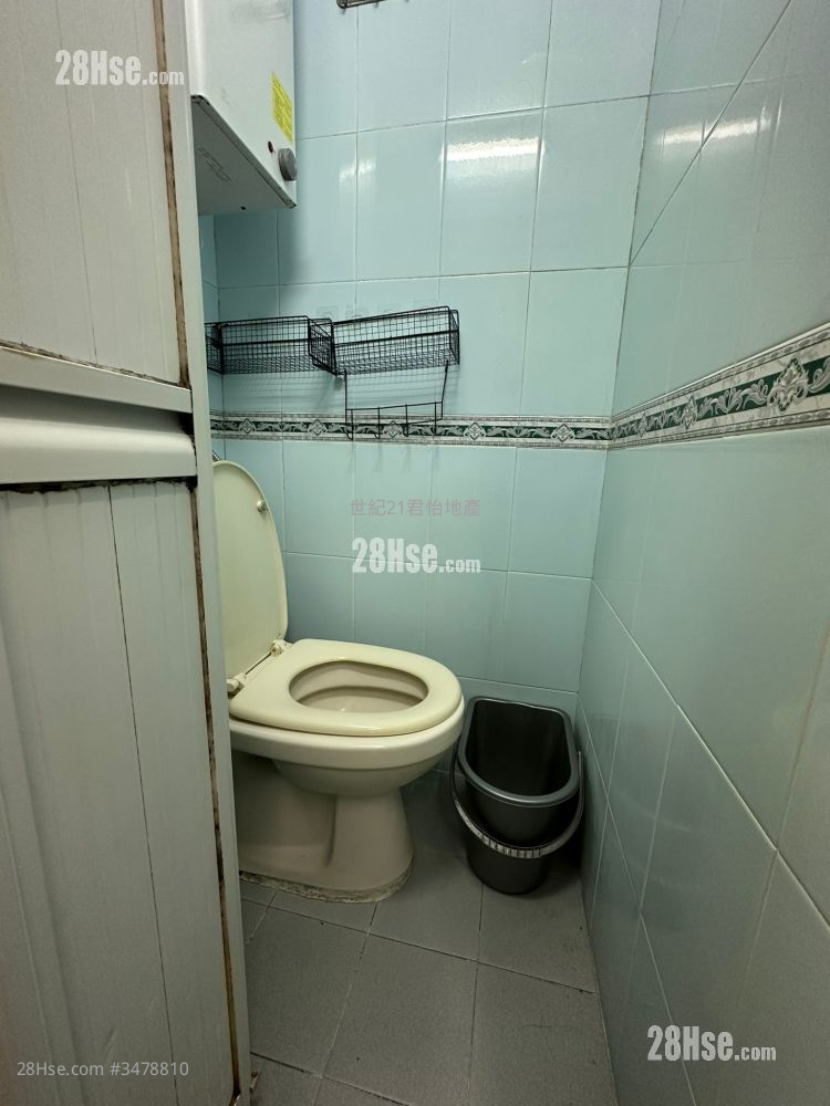 Shun King Building Rental Studio , 1 Bathroom 120 ft² ( 11.1 m² )