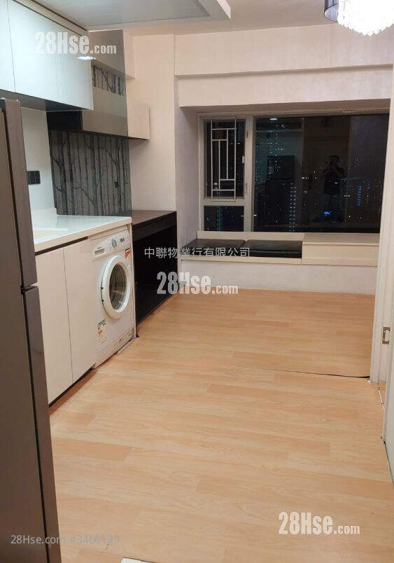 Golden Lion Garden Rental 282 ft² ( 26.2 m² )