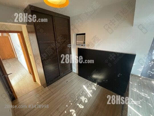Beneville Sell 2 Bedrooms 428 ft² ( 39.8 m² )
