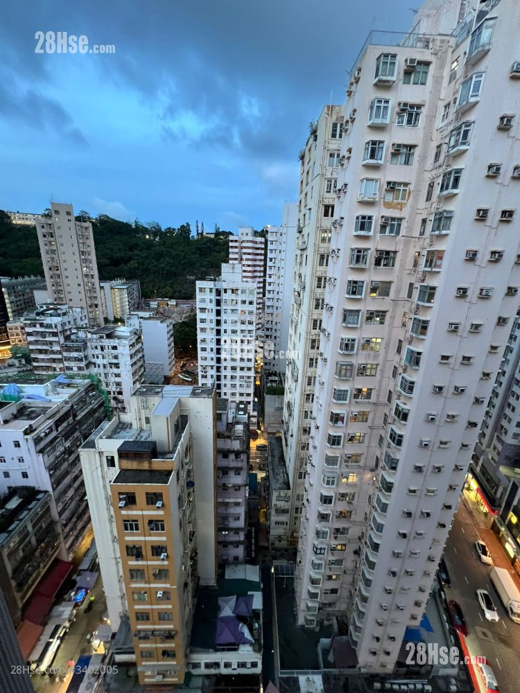Po Wah Building Sell 1 Bedroom , 1 Bathroom 215 ft² ( 20.0 m² )
