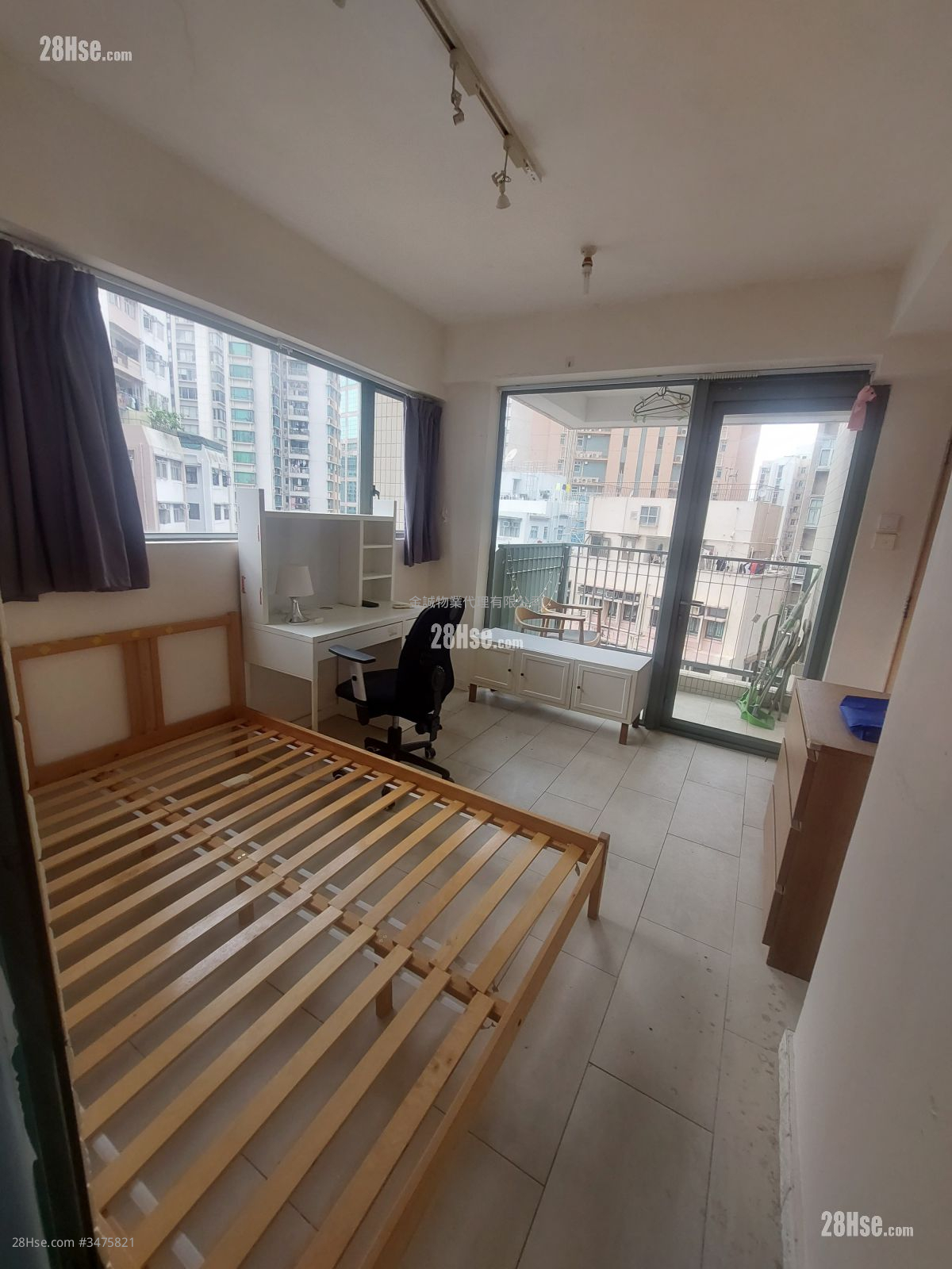 Urbana 38 Rental 1 Bathroom 220 ft² ( 20.4 m² )
