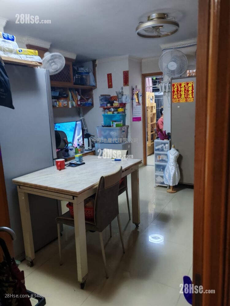 安盛苑 售盘 2 房 375 平方尺 ( 34.8 平方米 )