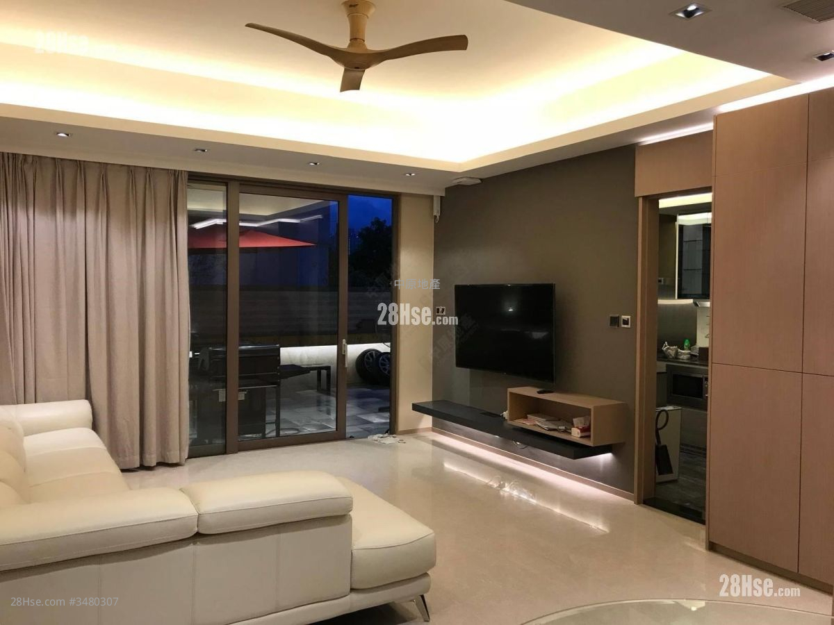 La Mansion Sell 4 Bedrooms , 5+ Bathrooms 1,601 ft² ( 148.7 m² )