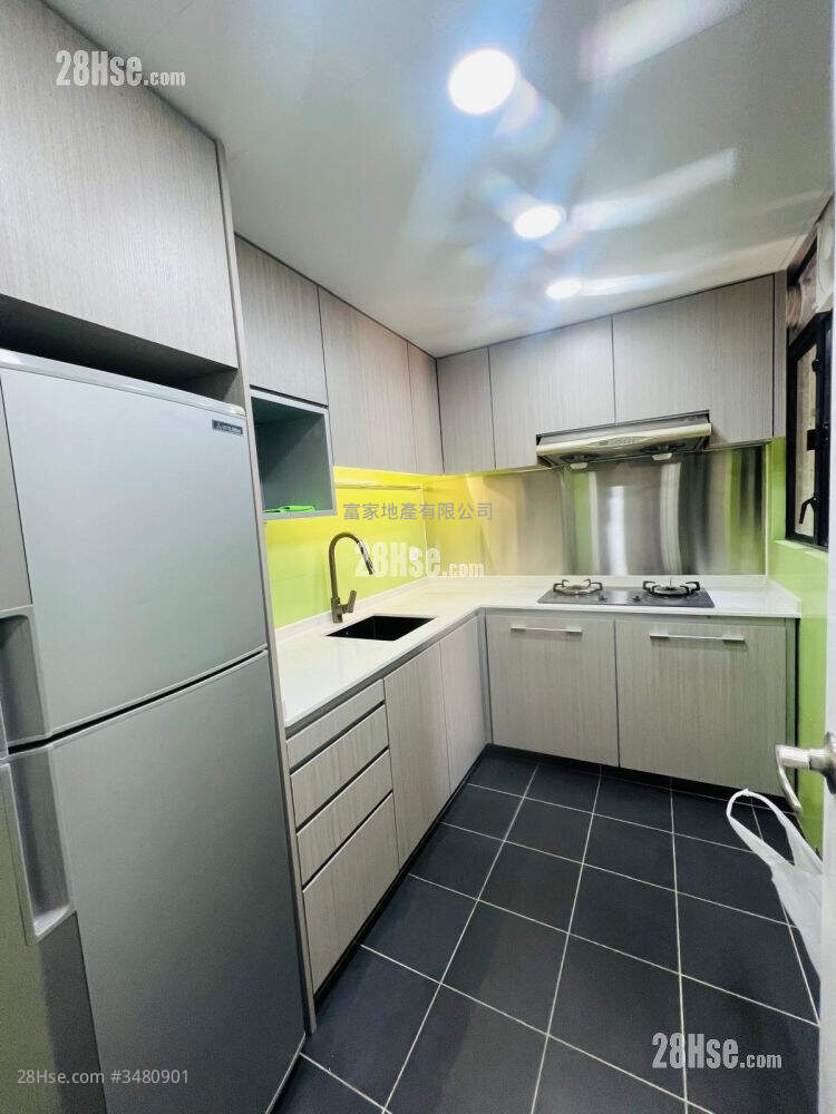 Tanner Garden Rental 3 Bedrooms , 2 Bathrooms 674 ft² ( 62.6 m² )