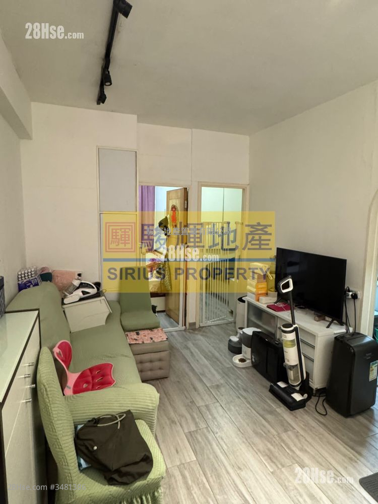 Passkon Court Sell 2 Bedrooms , 1 Bathroom 342 ft² ( 31.8 m² )