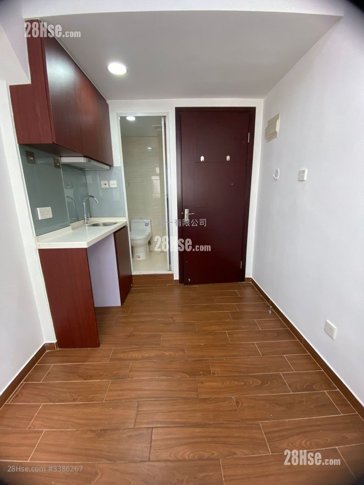 24-26 Tai Nan Street Rental Studio , 1 Bathroom 150 ft² ( 13.9 m² )
