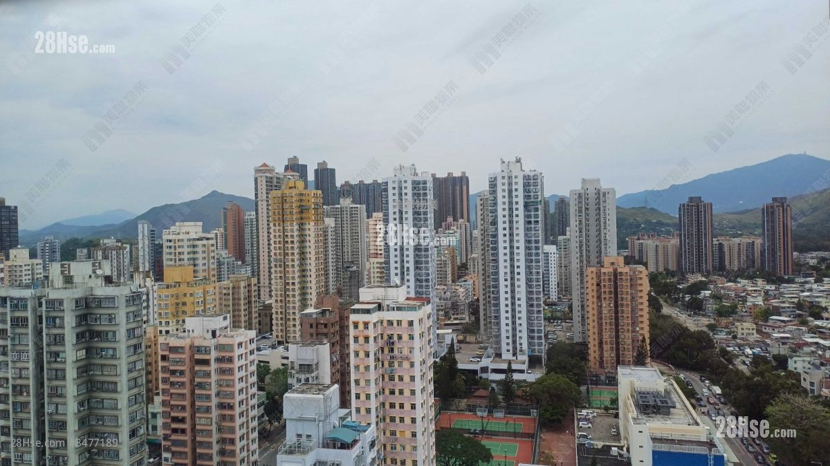 Yee Fung Garden Sell 2 Bedrooms 329 ft² ( 30.6 m² )