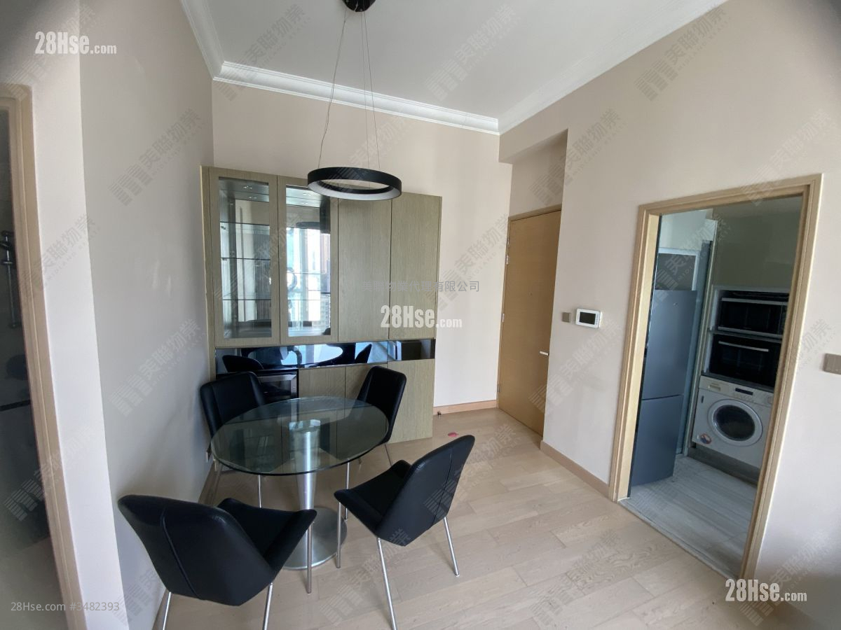 Lions Rise Rental 3 Bedrooms , 2 Bathrooms 660 ft² ( 61.3 m² )