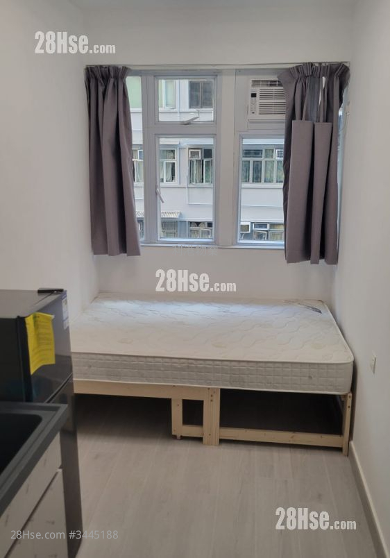 Golden Jubilee House Rental Studio , 1 Bathroom 160 ft² ( 14.9 m² )