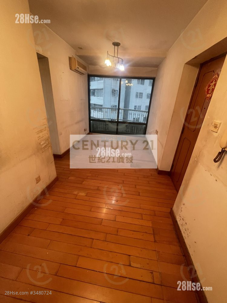 Jolly Garden Sell 2 Bedrooms , 1 Bathroom 369 ft² ( 34.3 m² )
