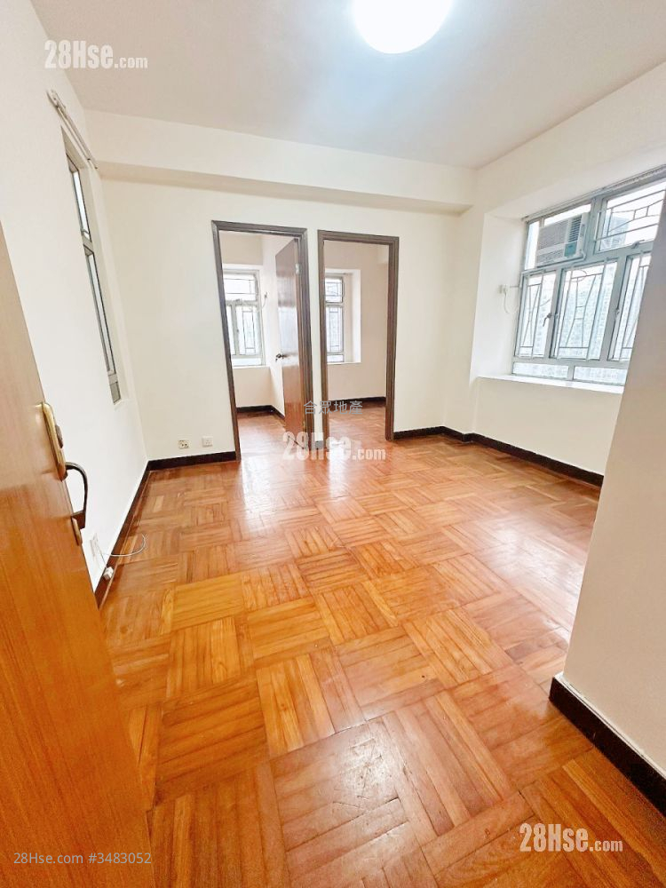Tony Court Rental 334 ft² ( 31.0 m² )