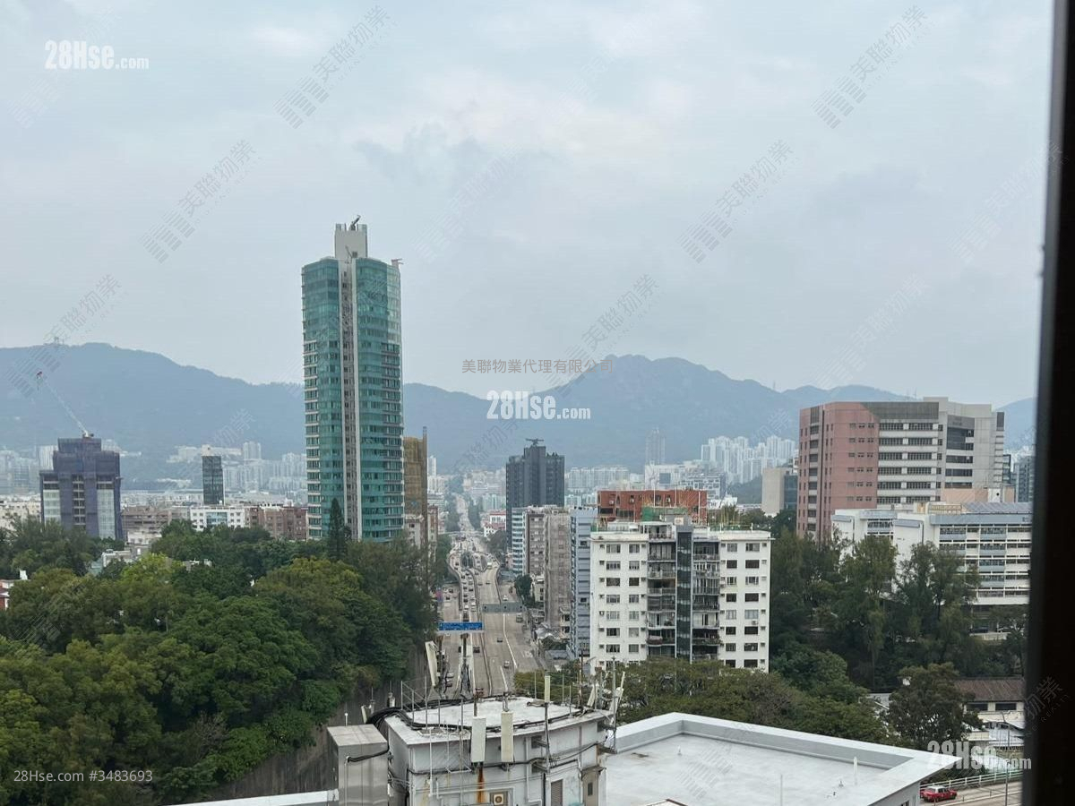 Mount Trio Court Sell 3 Bedrooms , 3 Bathrooms 1,173 ft² ( 109.0 m² )