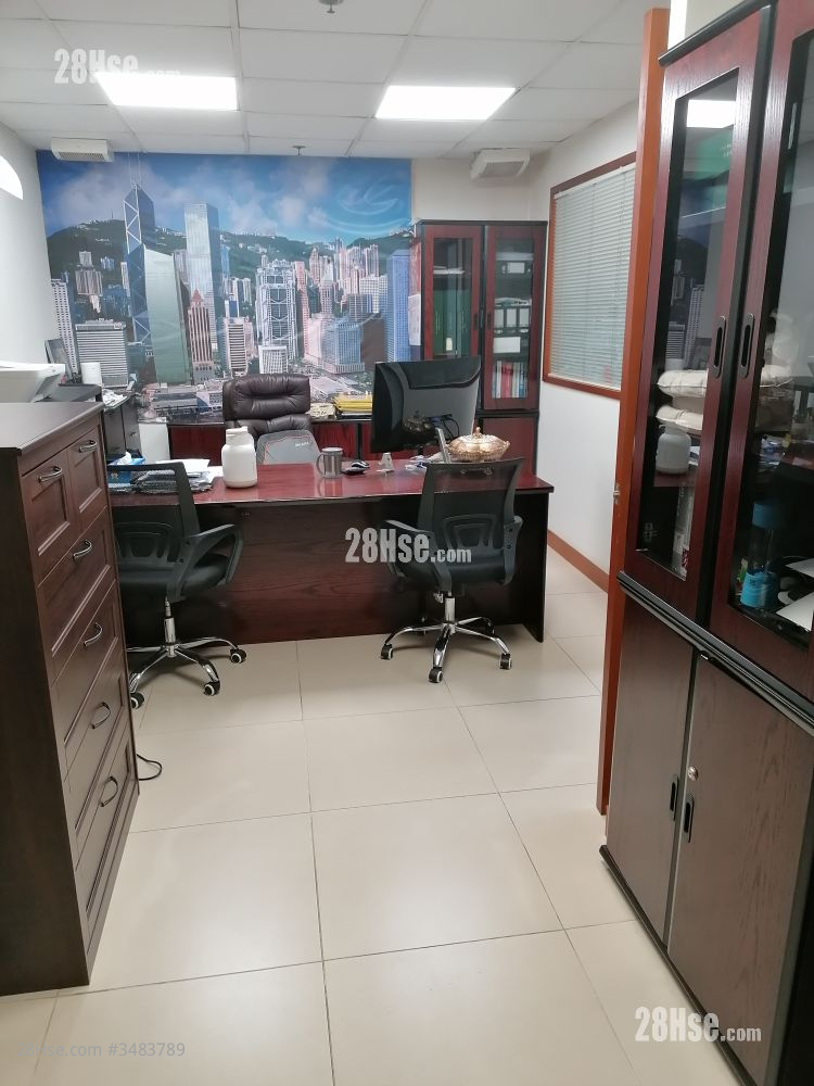 Wah Lik Industrial Centre Sell 3 Bedrooms , 1 Toilet