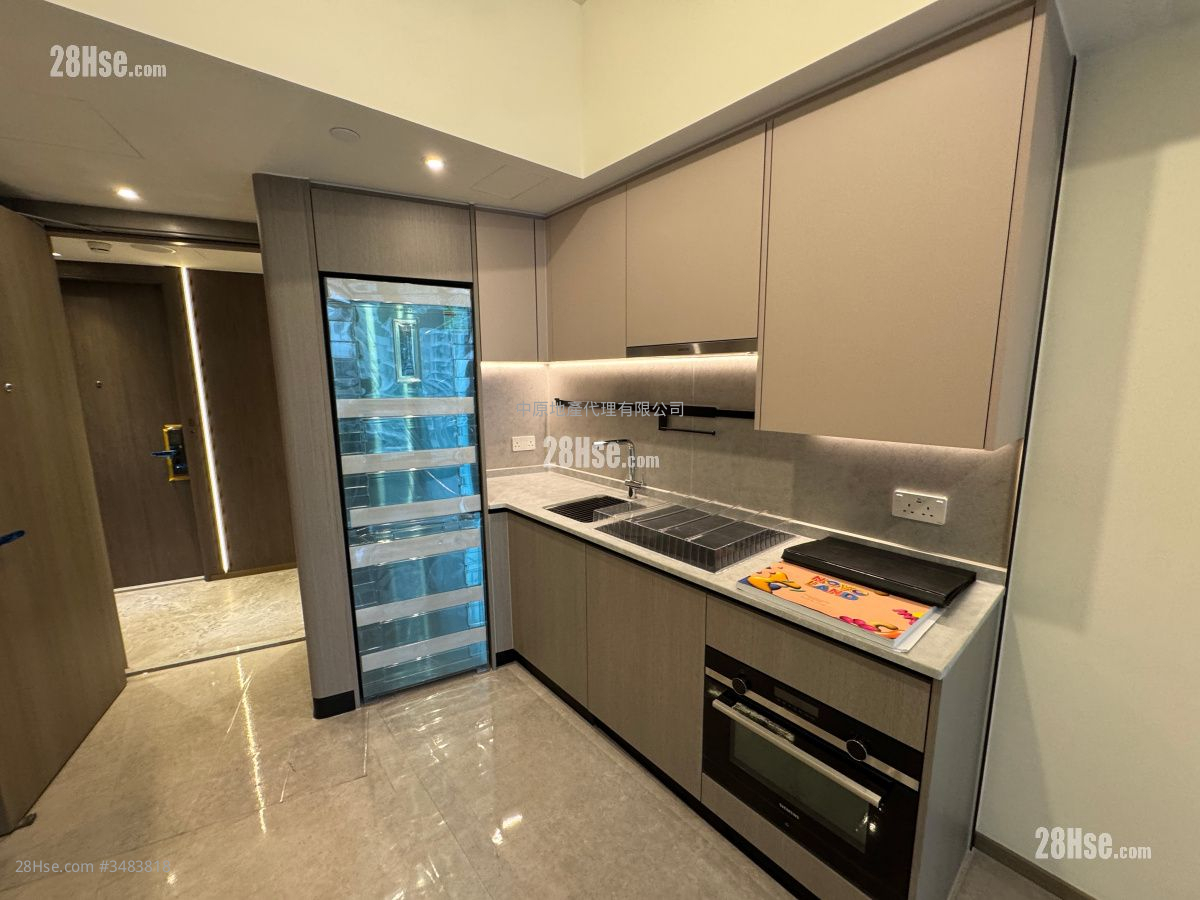 Novo Land Rental 2 Bedrooms , 1 Bathroom 416 ft² ( 38.6 m² )