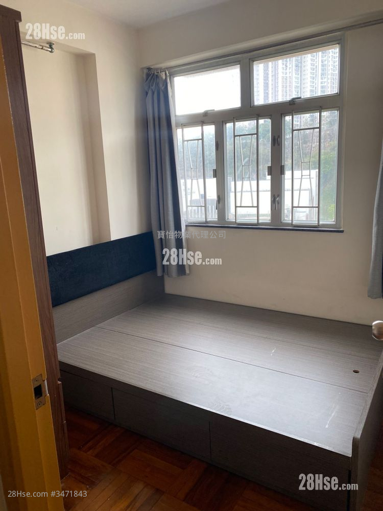 Faerie Court Rental 2 Bedrooms , 1 Bathroom 275 ft² ( 25.5 m² )