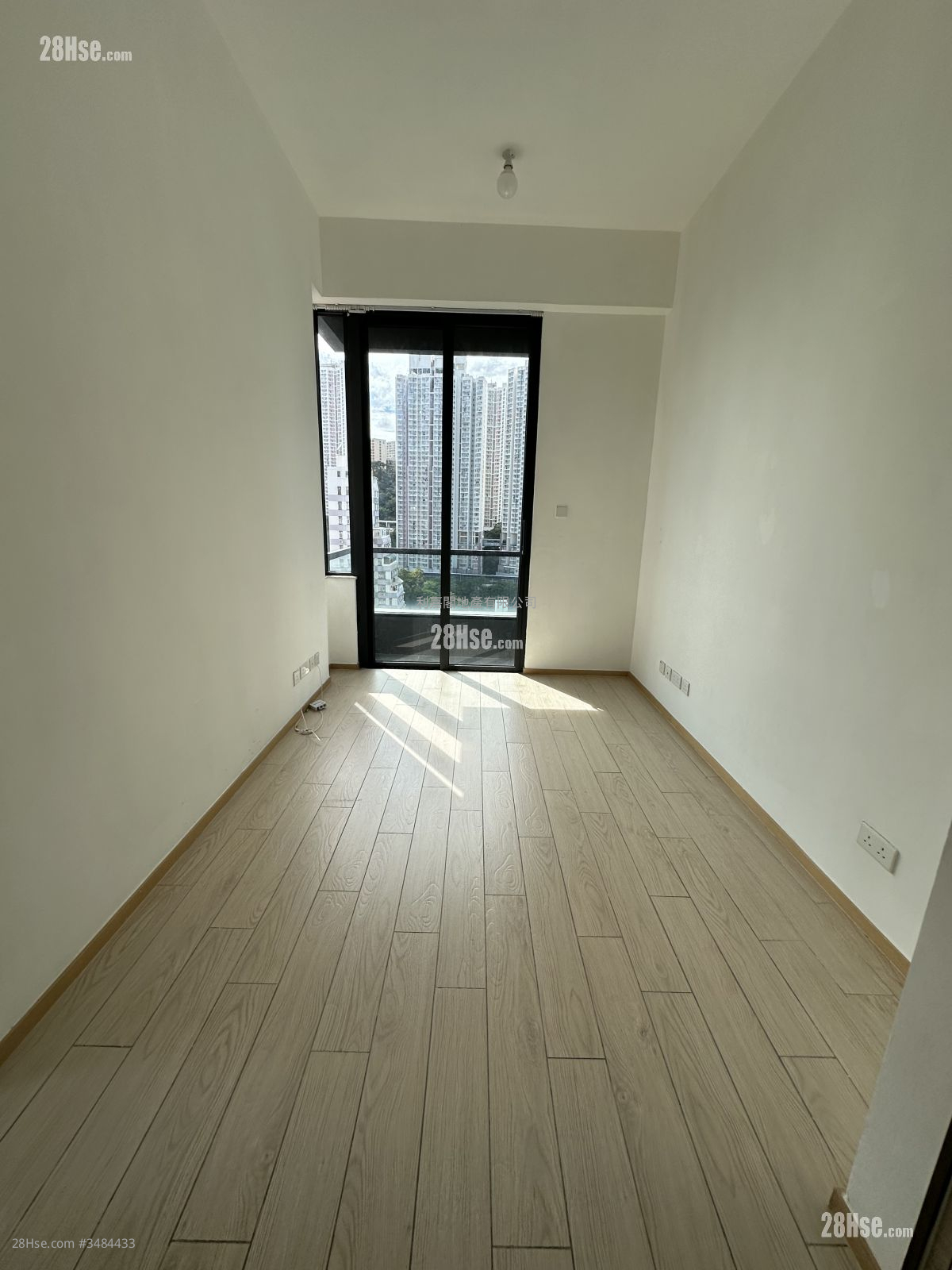 Edition 178 Rental 397 ft² ( 36.9 m² )