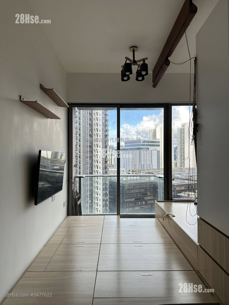 The Met. Focus Rental Studio , 1 Bathroom 241 ft² ( 22.4 m² )