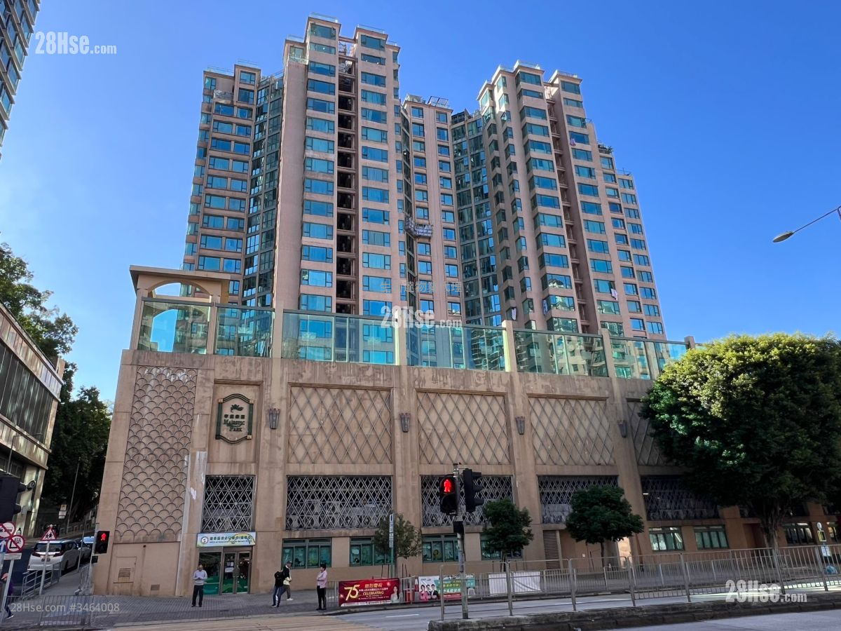 Majestic Park Rental 2 Bedrooms , 1 Bathroom 469 ft² ( 43.6 m² )