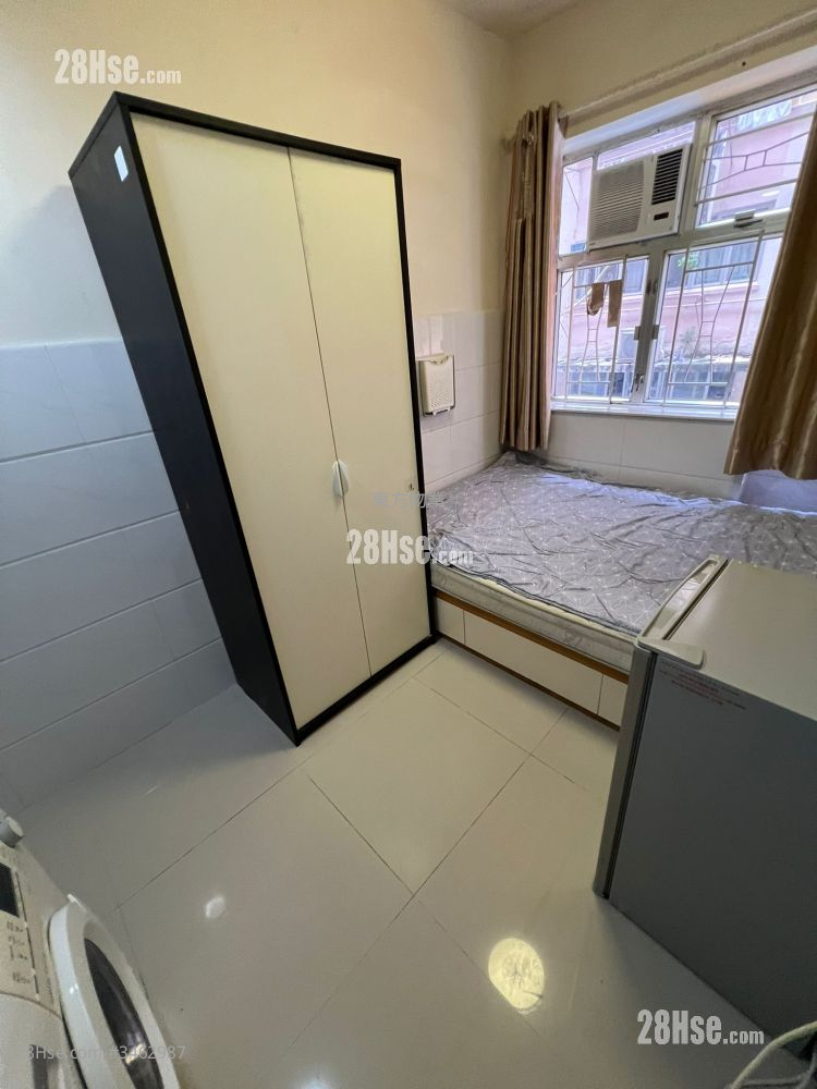 Hung Fuk Building Rental Studio , 1 Bathroom 120 ft² ( 11.1 m² )