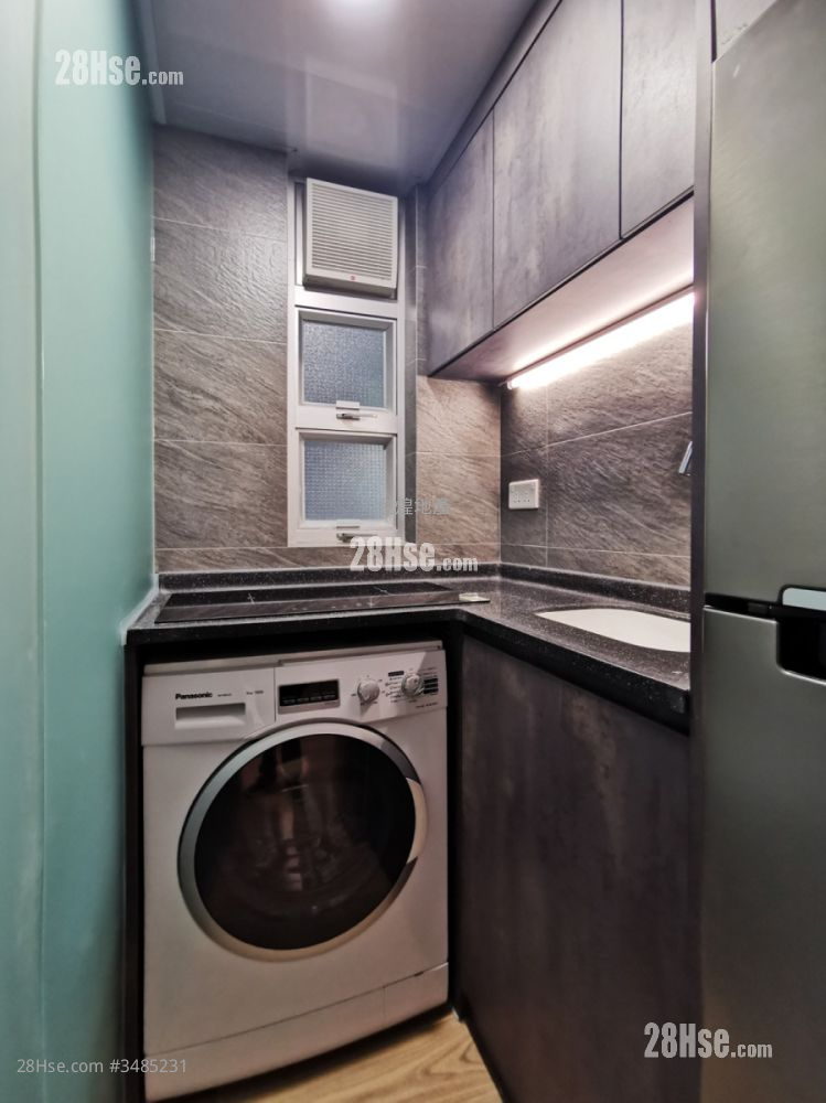 Yee Fung Building Rental 1 Bedroom 300 ft² ( 27.9 m² )