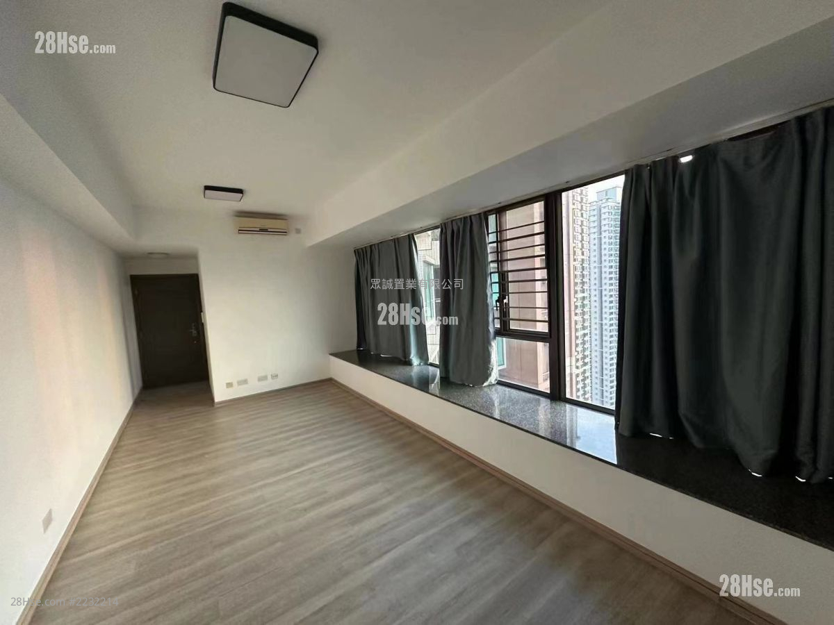 8 Royal Green Rental 3 Bedrooms , 2 Bathrooms 754 ft² ( 70.0 m² )