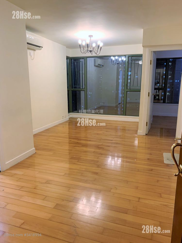 Majestic Park Rental 2 Bedrooms , 1 Bathroom 469 ft² ( 43.6 m² )
