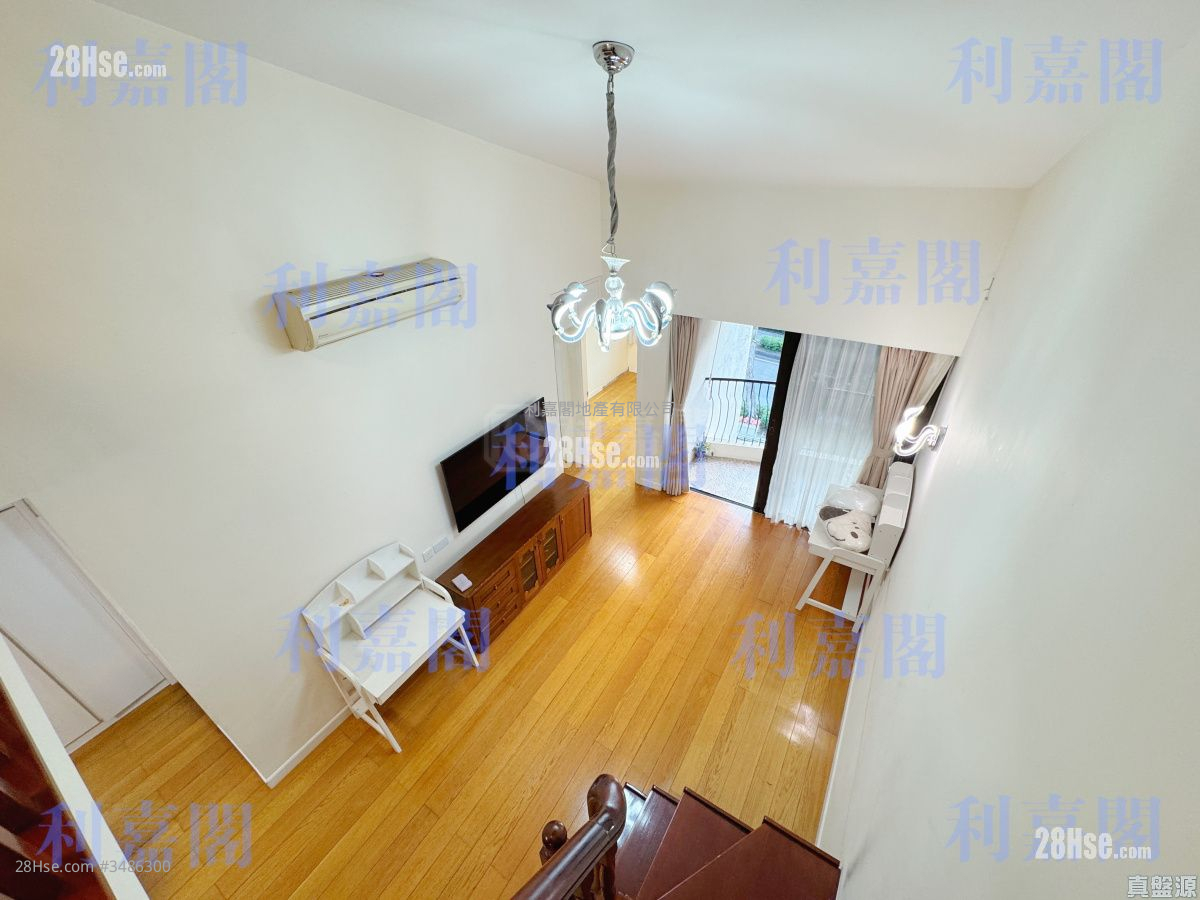 Forest Hill Sell 4 Bedrooms 803 ft² ( 74.6 m² )
